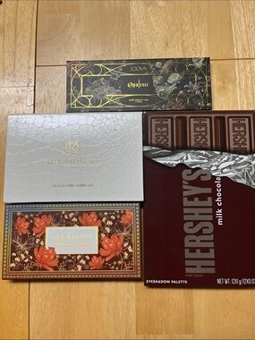 Mixed Eyeshadow Palette Lot with Red, Brown, Gold, White Palettes